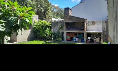 Casa en venta 3 dormitorios, 1 baño, patio y cochera- Av. Rivera-Buceo