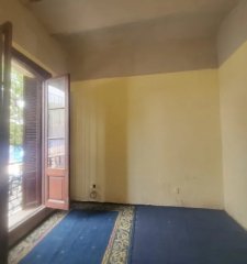 Casa en venta con renta 4 dormitorios, 1 baño, patio-Aguada
