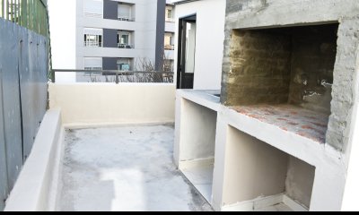 Dúplex en venta, 2 dorm, 1 baño, garaje-Tres Cruces