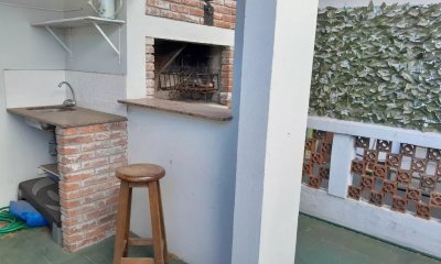 Casa en venta 3 dormitorios, 2 baños, patio y garaje-Nicaragua- La Comercial,