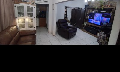 2 casas en venta, 6 dormitorios, 2 baños, cochera-Belvedere