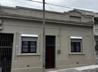 Casa a estrenar a mts de Antel Arena con 3 dormitorios y Azotea