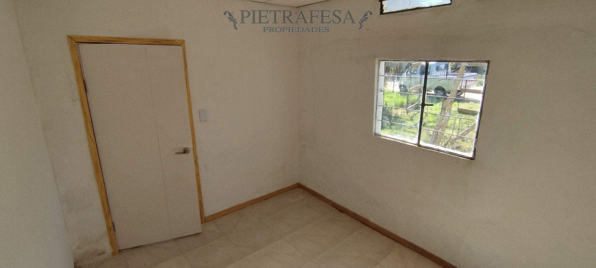 Casa ID.15192 - Casa en alquiler, 2 dormitorios, 1 baños, jardin. Solymar Norte