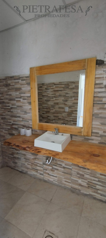 Casa ID.15192 - Casa en alquiler, 2 dormitorios, 1 baños, jardin. Solymar Norte