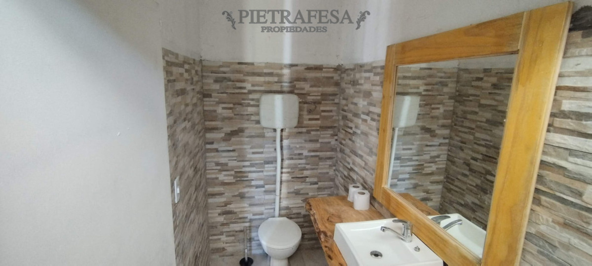 Casa ID.15192 - Casa en alquiler, 2 dormitorios, 1 baños, jardin. Solymar Norte