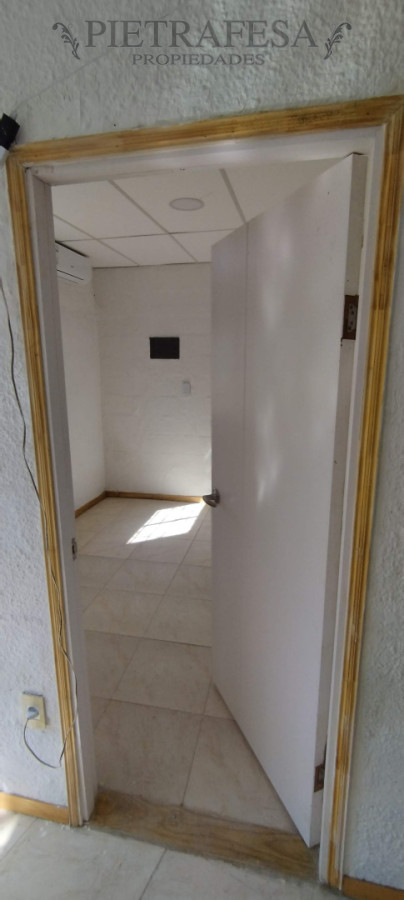 Casa ID.15192 - Casa en alquiler, 2 dormitorios, 1 baños, jardin. Solymar Norte