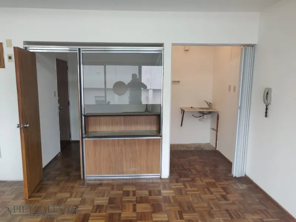 Local Comercial ID.3673 - Oficina en venta - Misiones-Ciudad Vieja