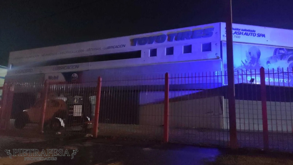 Local Comercial ID.2410 - Gran local comercial en venta con renta-Camino Carrasco-Carrasco Norte