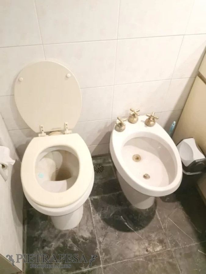 Local Comercial ID.630 - Local en venta - Berro - Pocitos