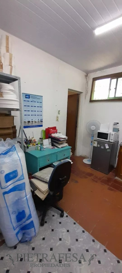 Local Comercial ID.11532 - Llaves de papelería, bazar -Paso Molino