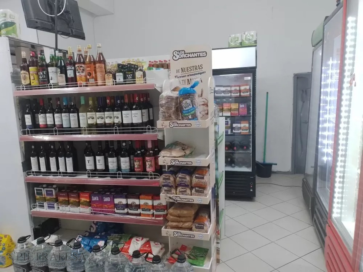 Local Comercial ID.12091 - Llaves de mini mercado en venta-Centro