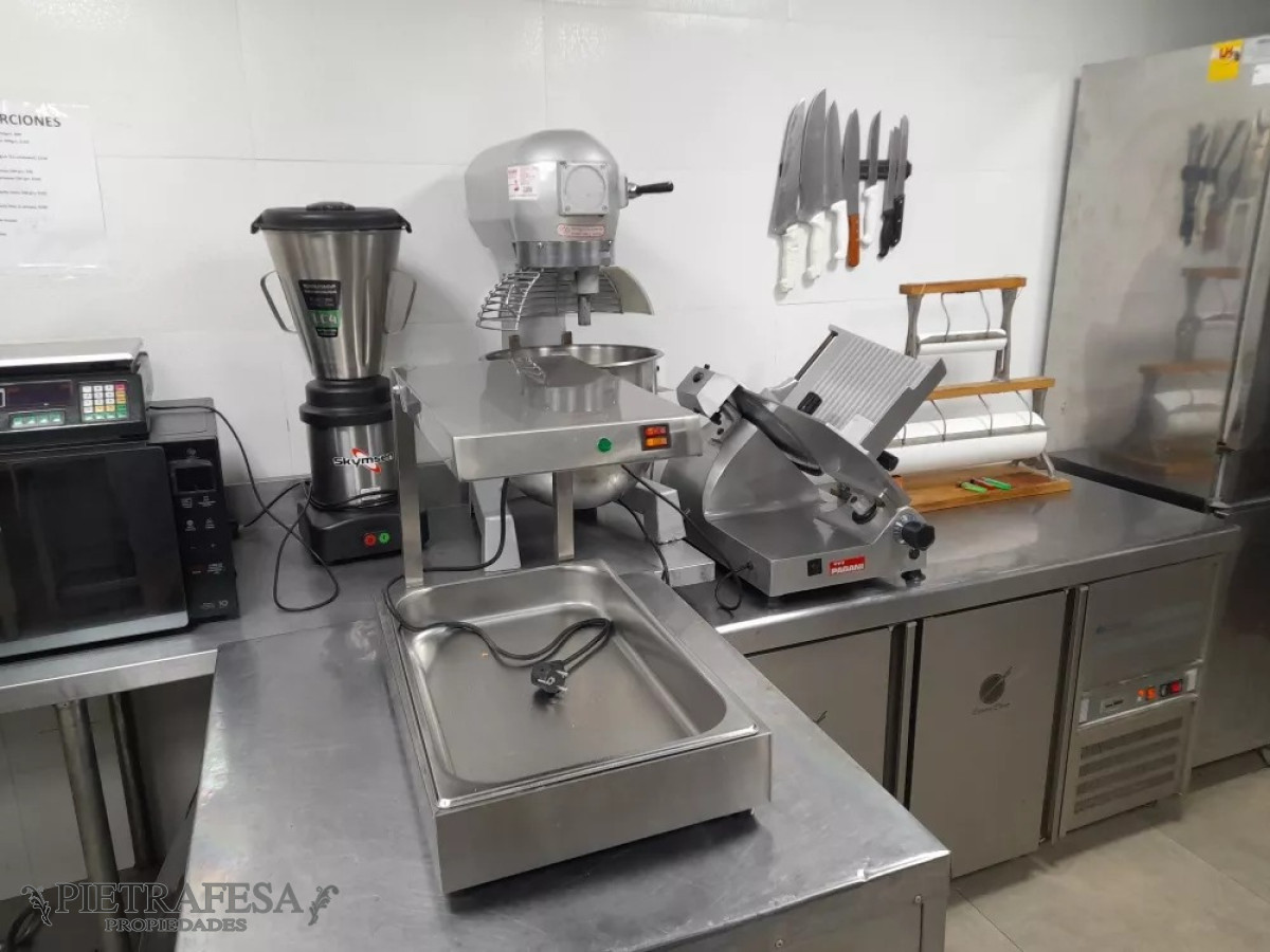 Local Comercial ID.8322 - LLaves de local gastronómico- Veracierto- Maroñas