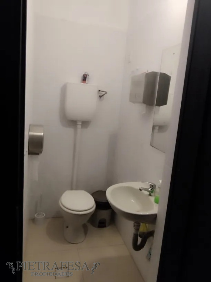 Local Comercial ID.13734 - Llaves de rotisería en venta -Ciudad Vieja