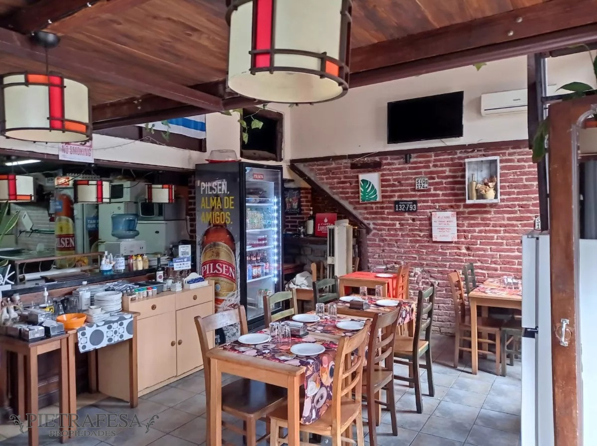 Local Comercial ID.11815 - Llaves de rotisería y pizzería en venta -Aguada