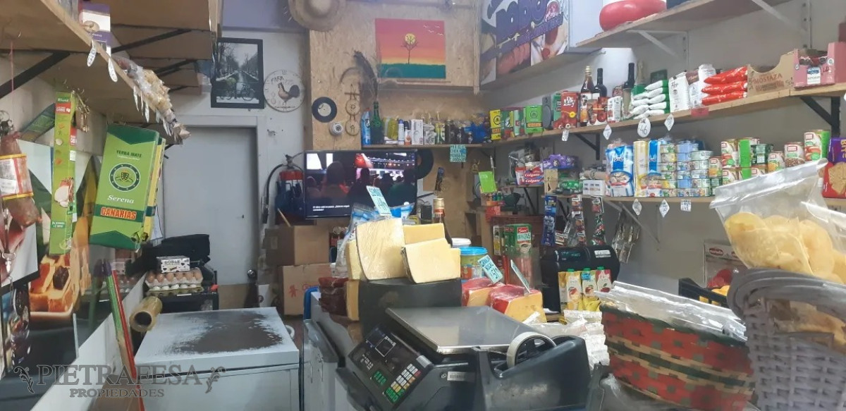 Local Comercial ID.13778 - Llaves de almacén en venta -Cordón 
