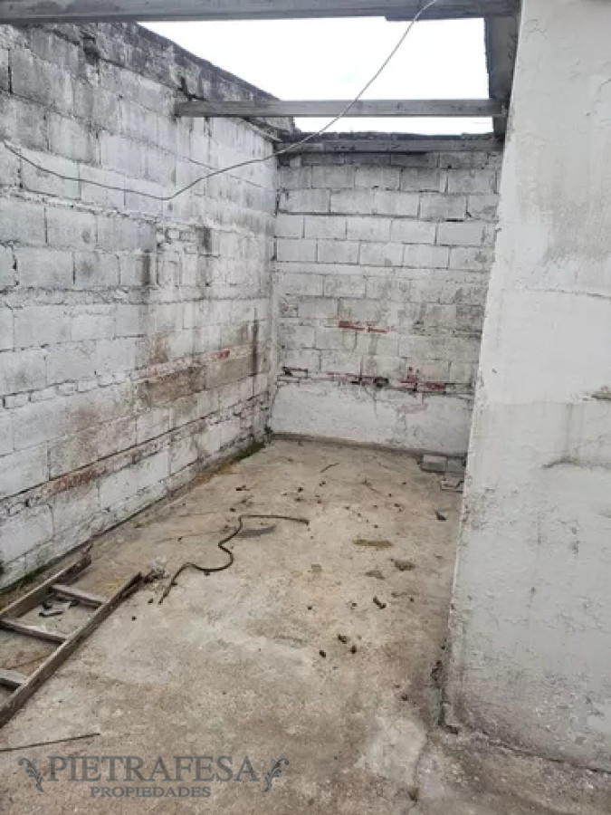 Local Comercial ID.12657 - Local en alquiler, monoambiente, 1baño. Malvin Norte.