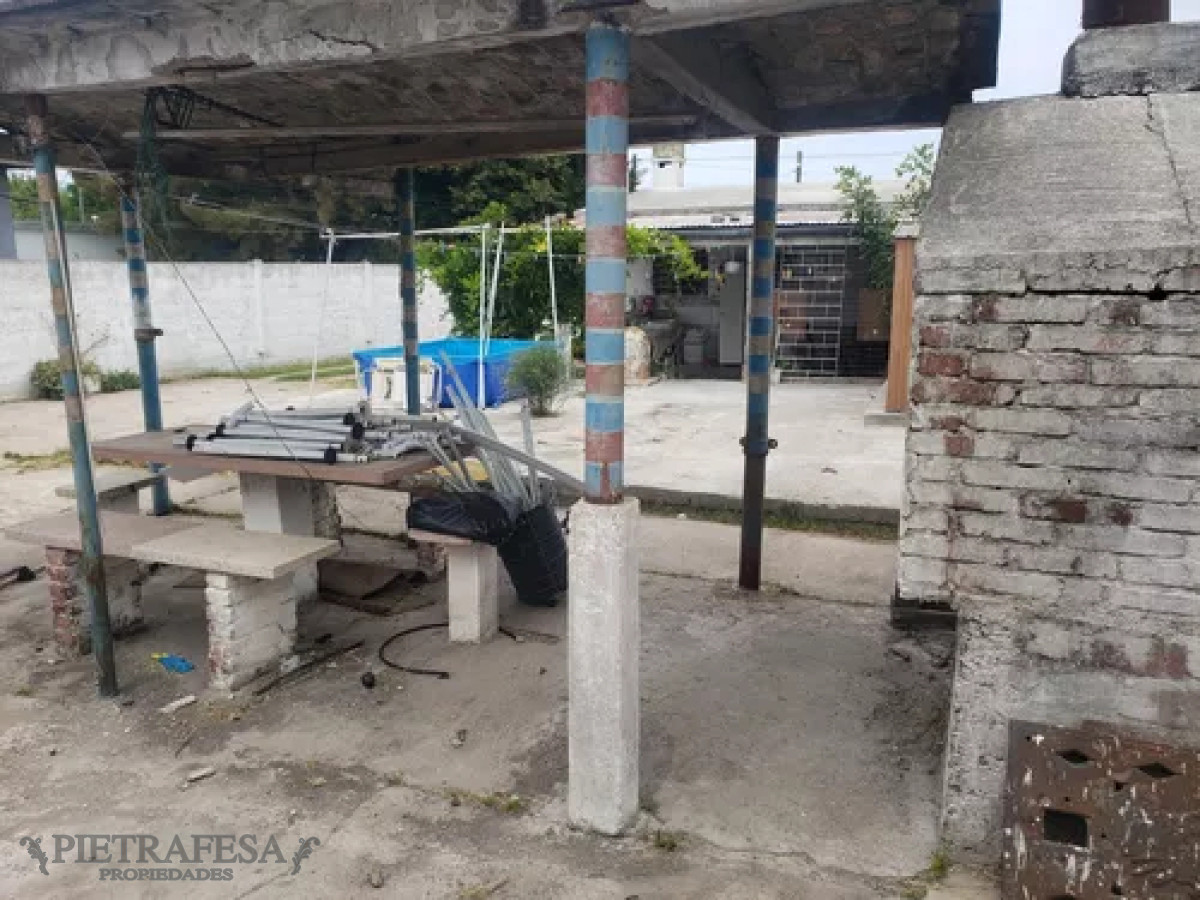 Local Comercial ID.12657 - Local en alquiler, monoambiente, 1baño. Malvin Norte.