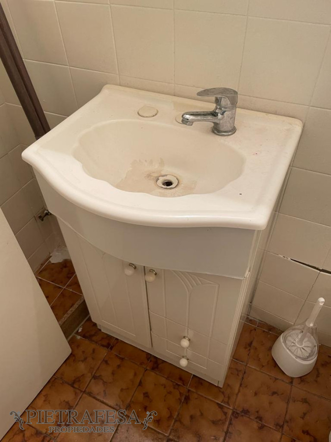 Local Comercial ID.604 - Venta con renta  monoambiente con garaje - Colonia - Centro 