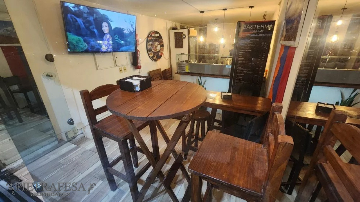 Local Comercial ID.9913 - LLaves de local gastronómico- Pocitos