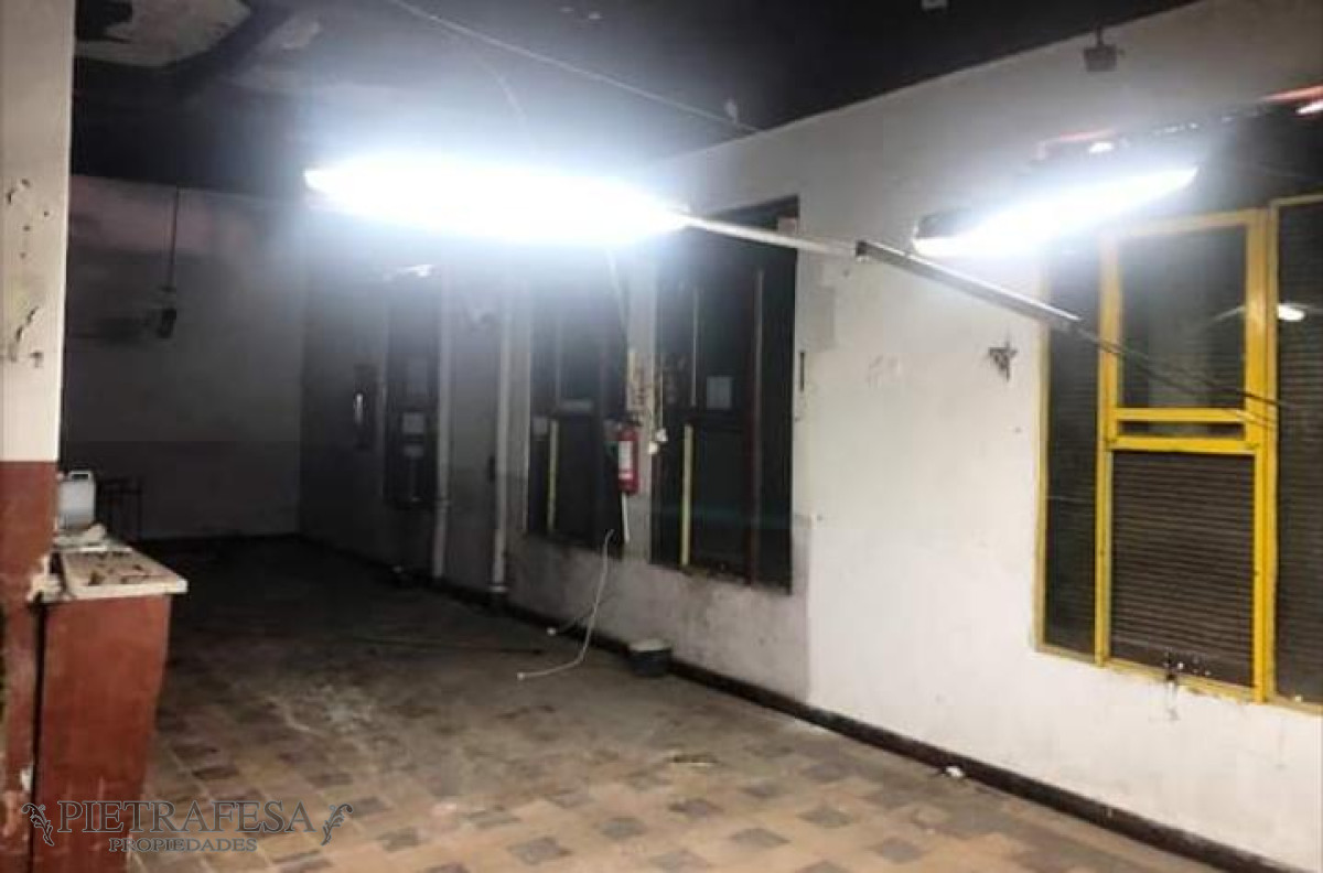 Local Comercial ID.6230 - Local en venta, 2 plantas, 2 baños, sótano, Colombia, Aguada.