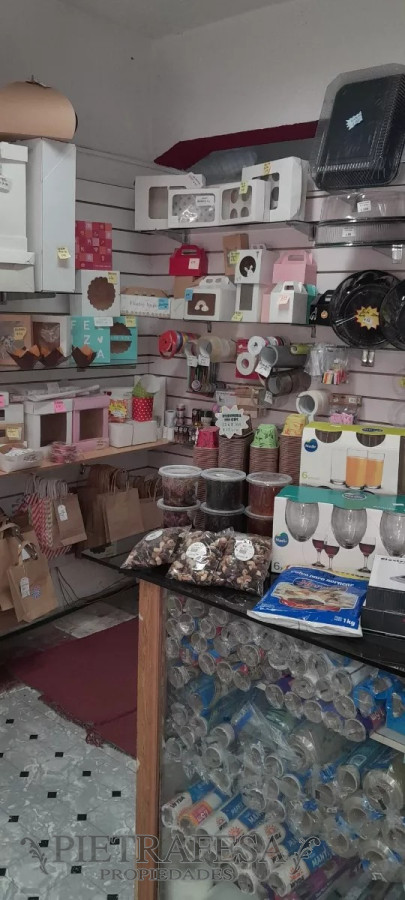 Local Comercial ID.11532 - Llaves de papelería, bazar -Paso Molino