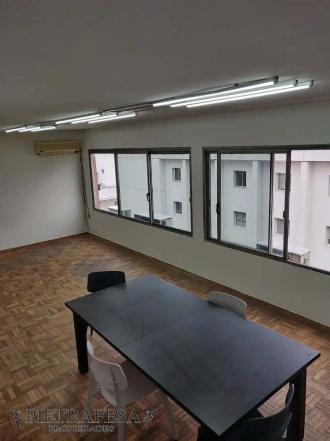 Local Comercial ID.3673 - Oficina en venta - Misiones-Ciudad Vieja