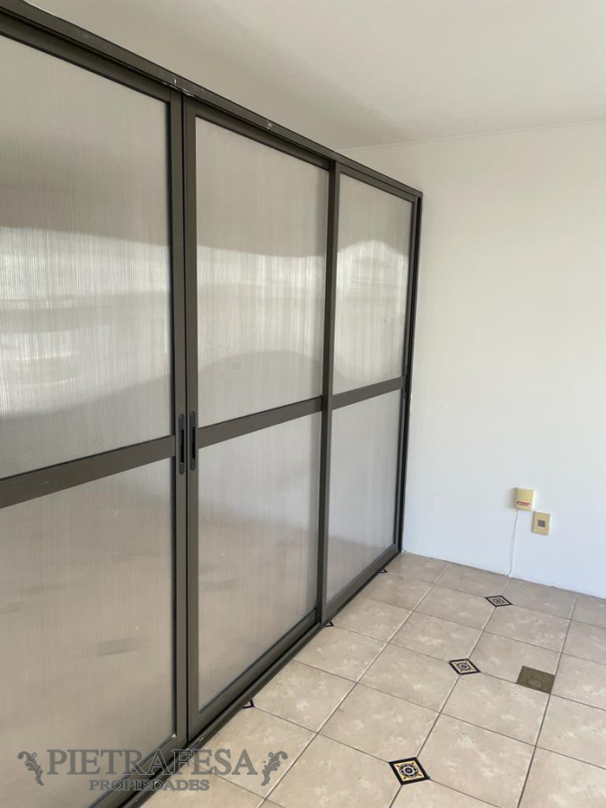 Local Comercial ID.604 - Venta con renta  monoambiente con garaje - Colonia - Centro 