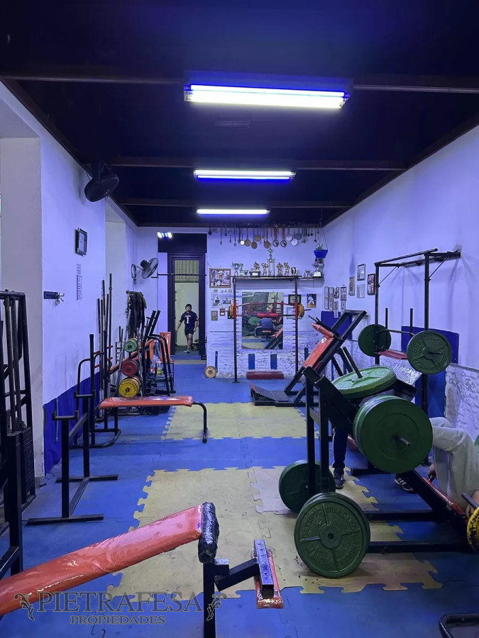 Local Comercial ID.11983 - Llaves de gimnasio en venta-Bella Vista 