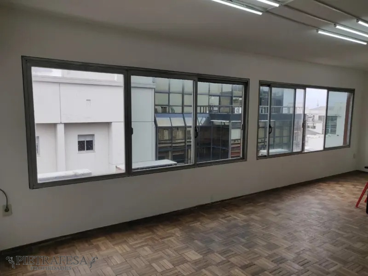 Local Comercial ID.3673 - Oficina en venta - Misiones-Ciudad Vieja
