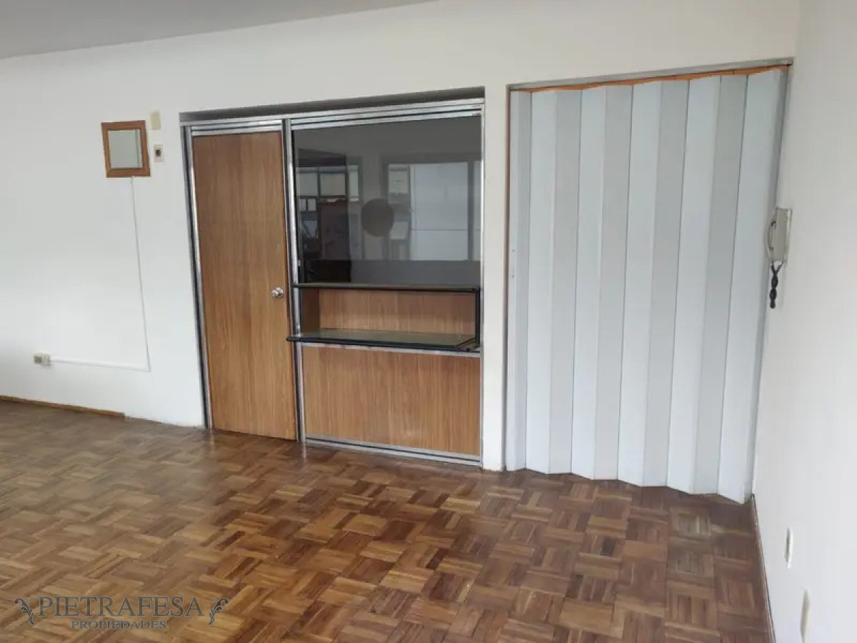 Local Comercial ID.3673 - Oficina en venta - Misiones-Ciudad Vieja