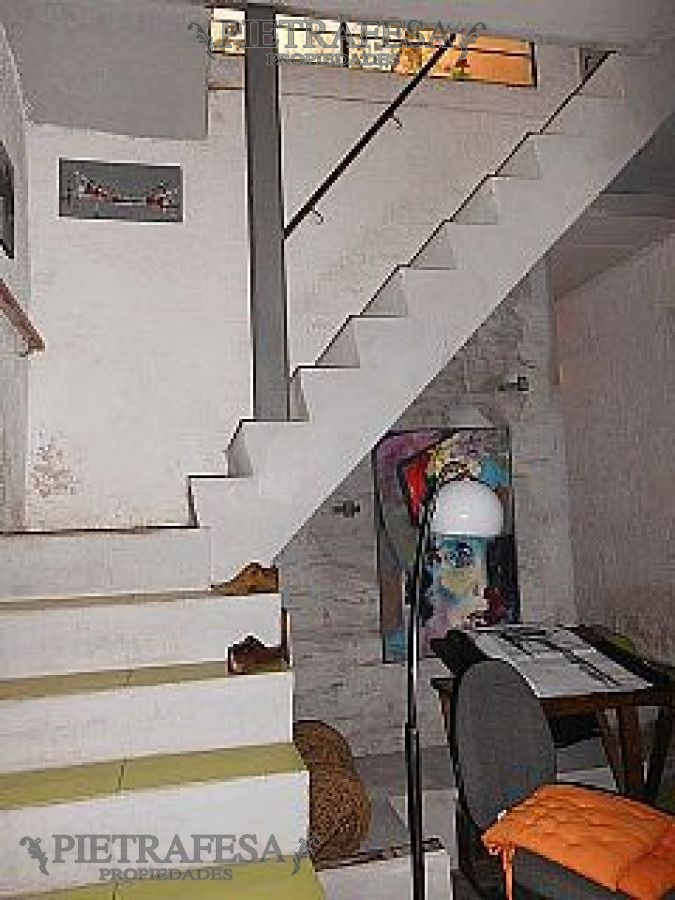 Local Comercial ID.3172 - Venta de Duplex mas monoambiente, 2 baños, 18 de julio esq Juan paullier Cordón.