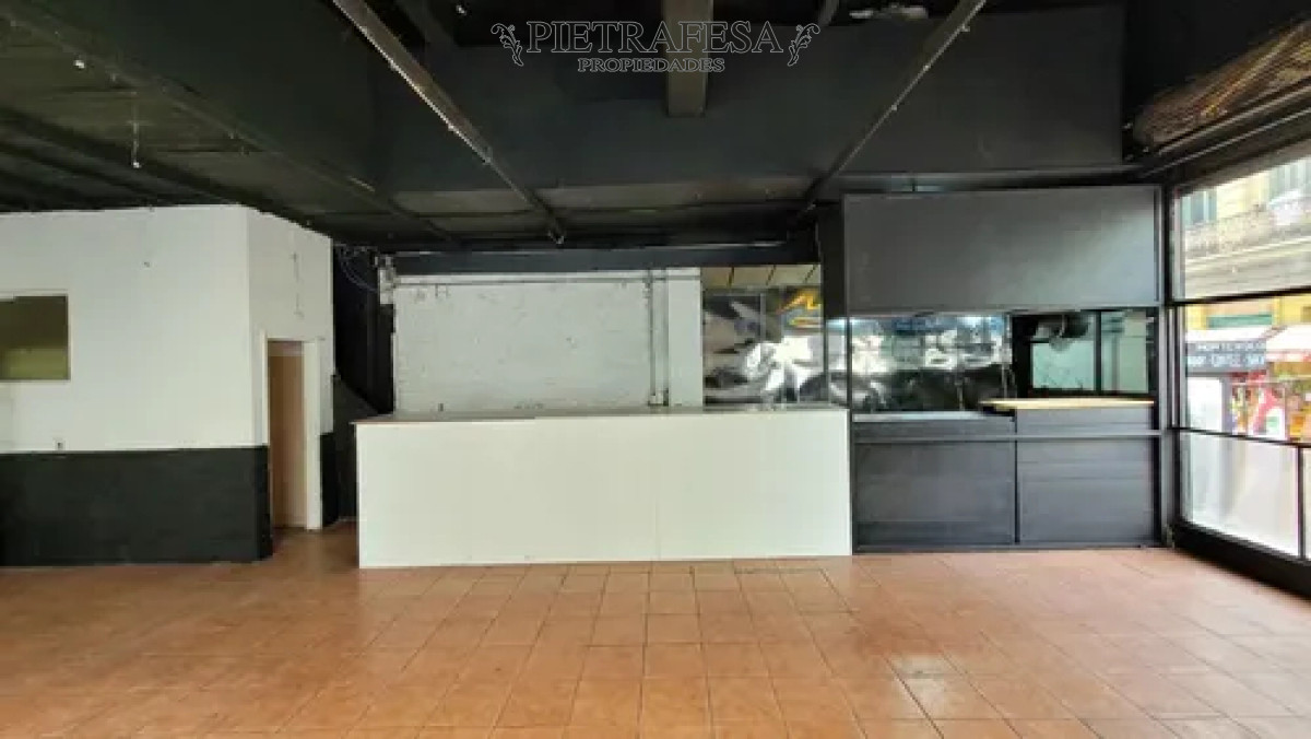 Local Comercial ID.13708 - Local en alquiler, 2baños. Ciudad Vieja.