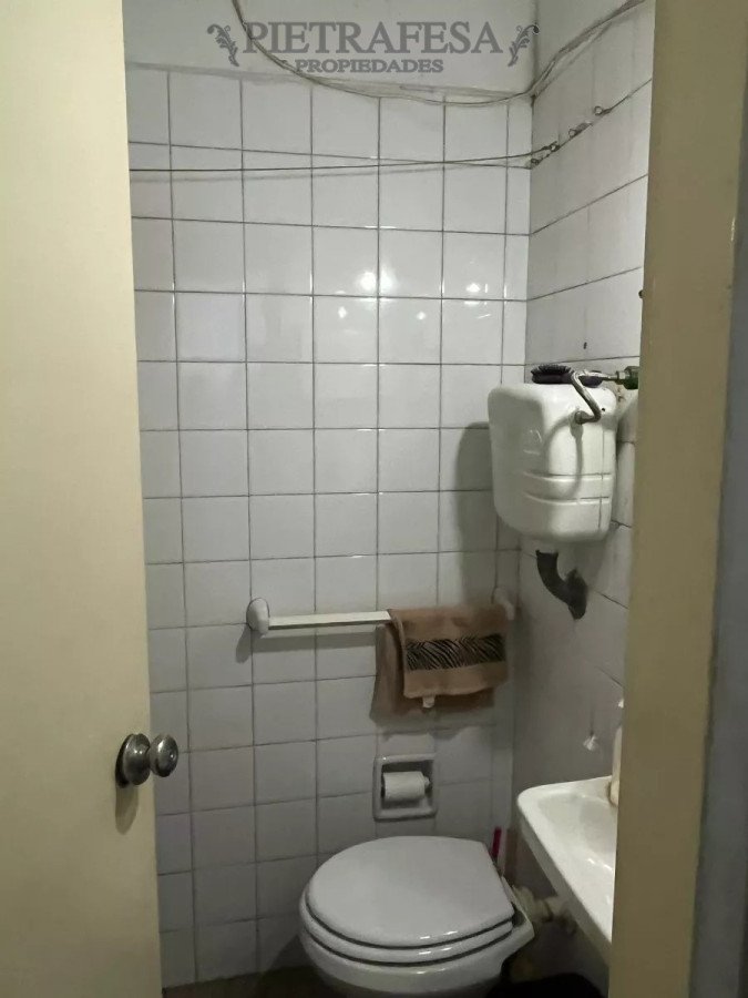 Local Comercial ID.9382 - Venta de llaves de local de indumentaria-Tres Cruces