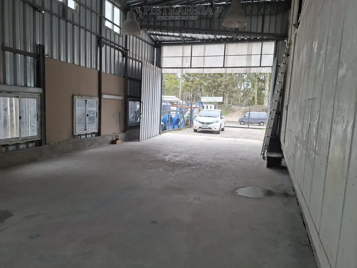 Local Comercial ID.16366 - Local comercial en alquiler, 1 baño. Paso Carrasco.