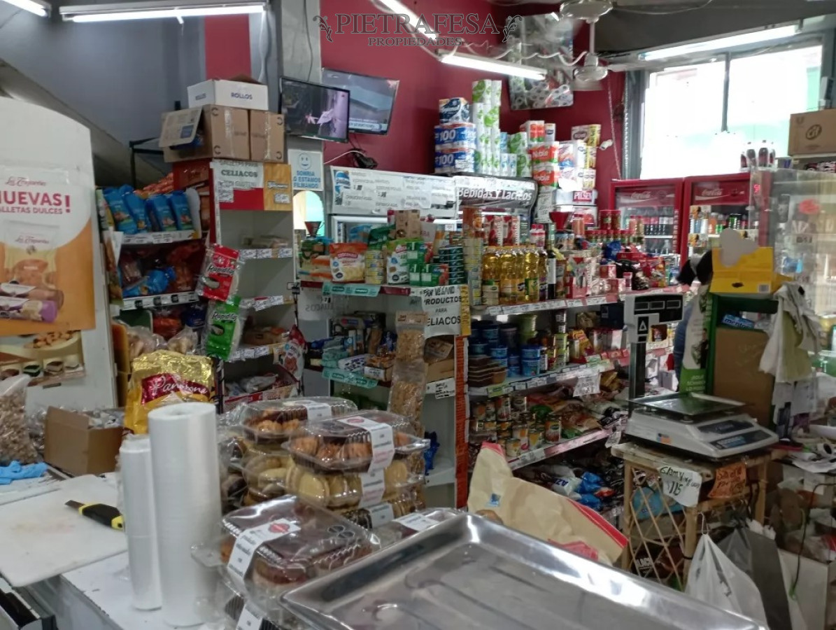 Local Comercial ID.8678 - Venta de llaves de autoservicio-Cordón