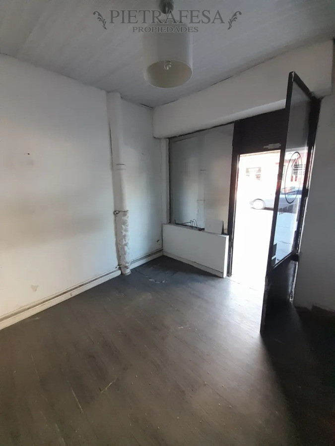 Local Comercial ID.14608 - Local en alquiler, 1 baño. Villa Muñoz.