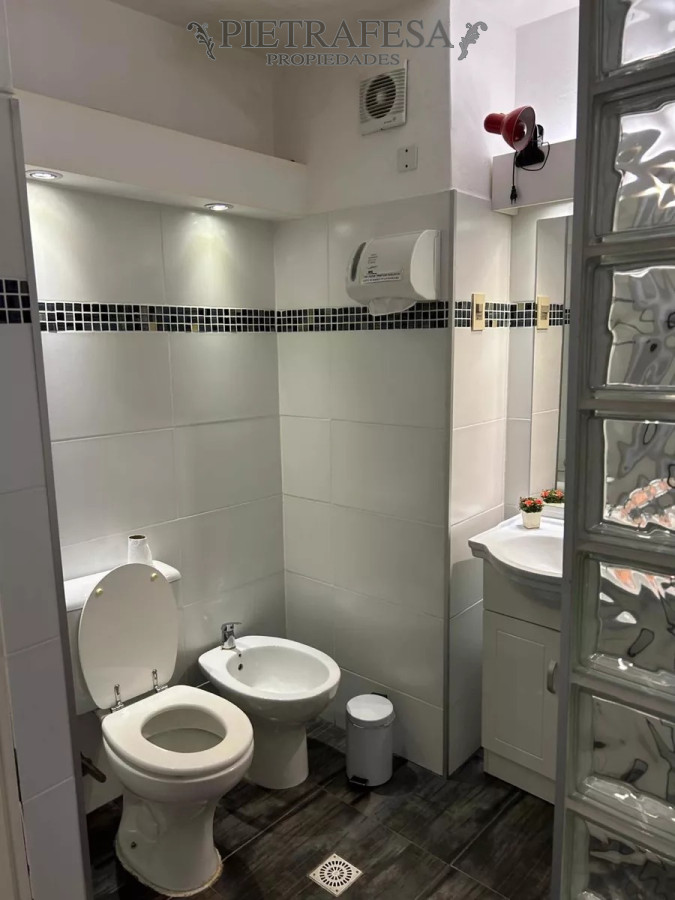 Local Comercial ID.12515 - Consultorio odontológico en venta-Centro 