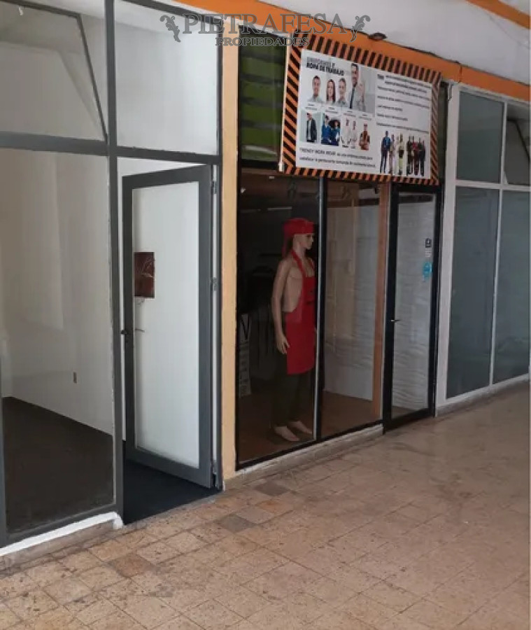 Local Comercial ID.13377 - Local en alquiler, 2baños. Pocitos.