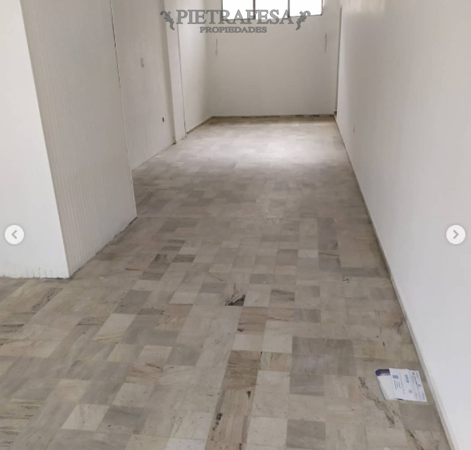 Local Comercial ID.16339 - Local en alquiler, 1 baño. Centro.