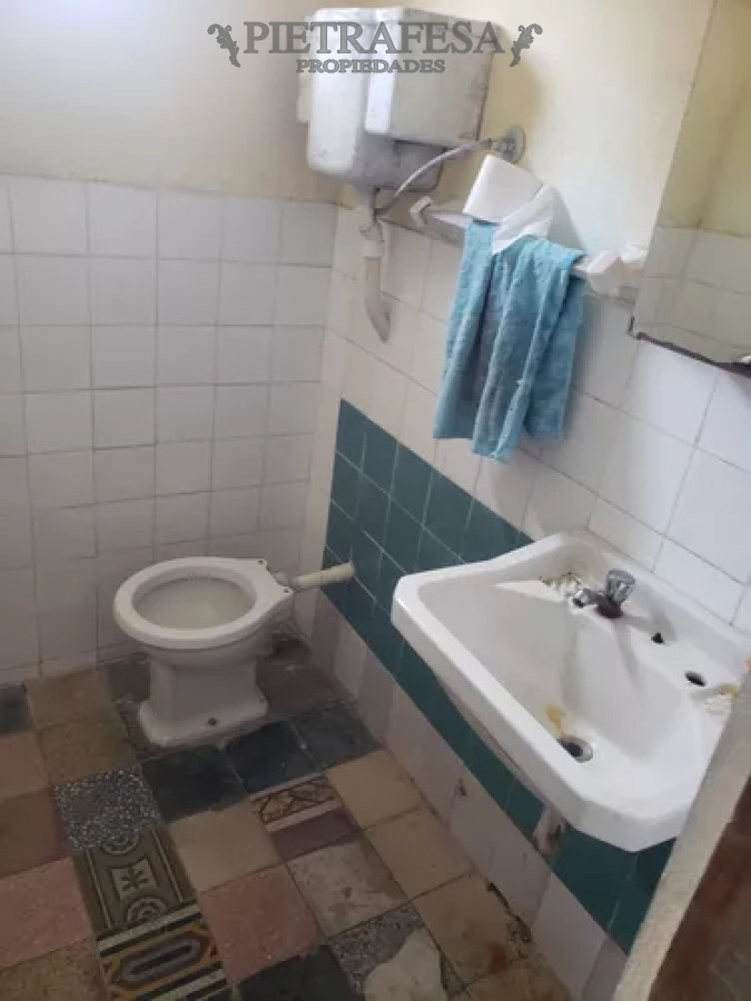 Local Comercial ID.12657 - Local en alquiler, monoambiente, 1baño. Malvin Norte.