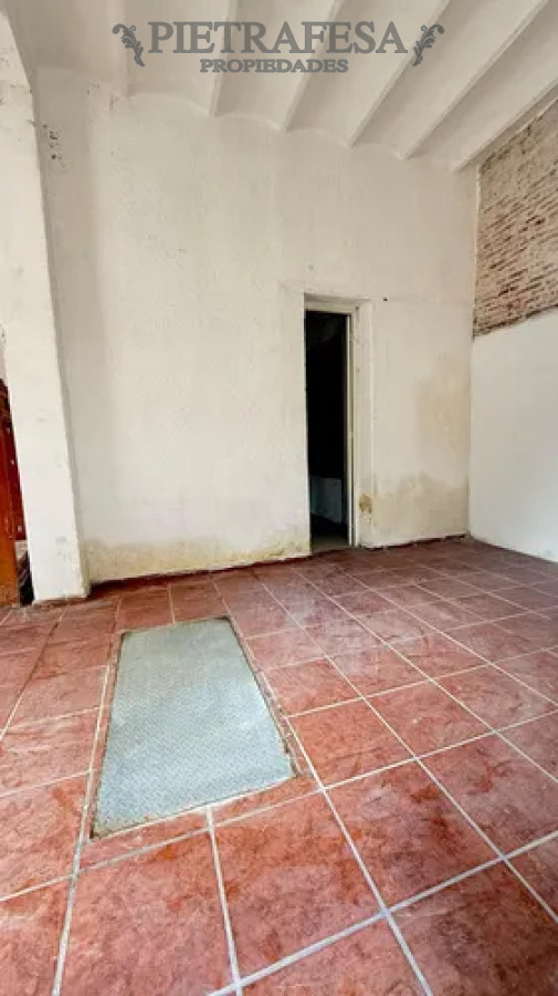 Local Comercial ID.14181 - Local en alquiler, 2 baños, garaje. Cordón.