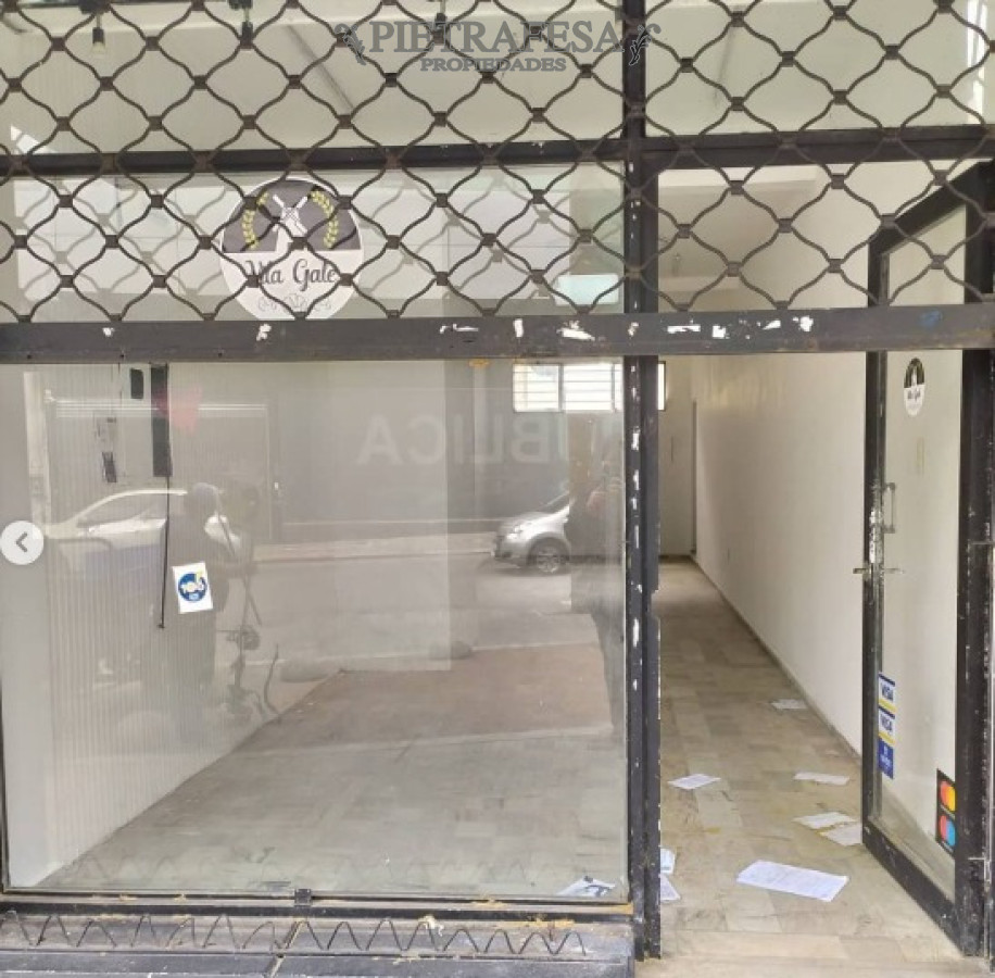 Local Comercial ID.16339 - Local en alquiler, 1 baño. Centro.