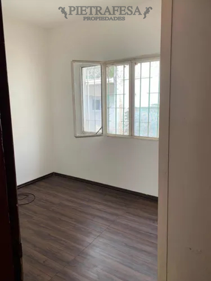 Local Comercial ID.14416 - Local en alquiler, 1 baño. Solymar.