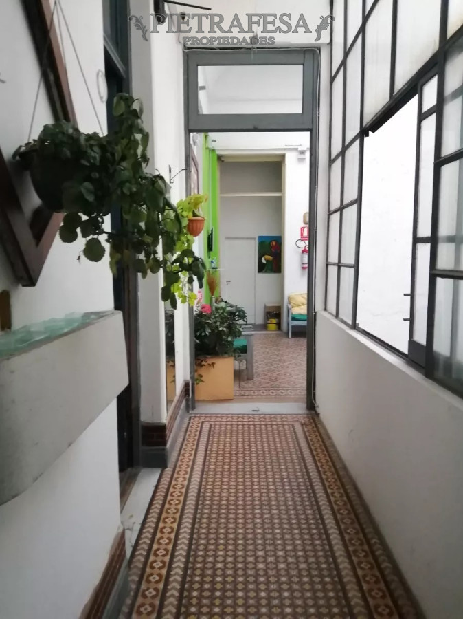 Local Comercial ID.9724 - Llaves de hogar estudiantil en venta-Centro