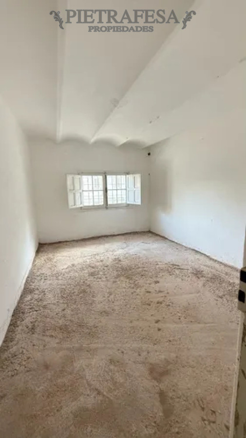 Local Comercial ID.14181 - Local en alquiler, 2 baños, garaje. Cordón.