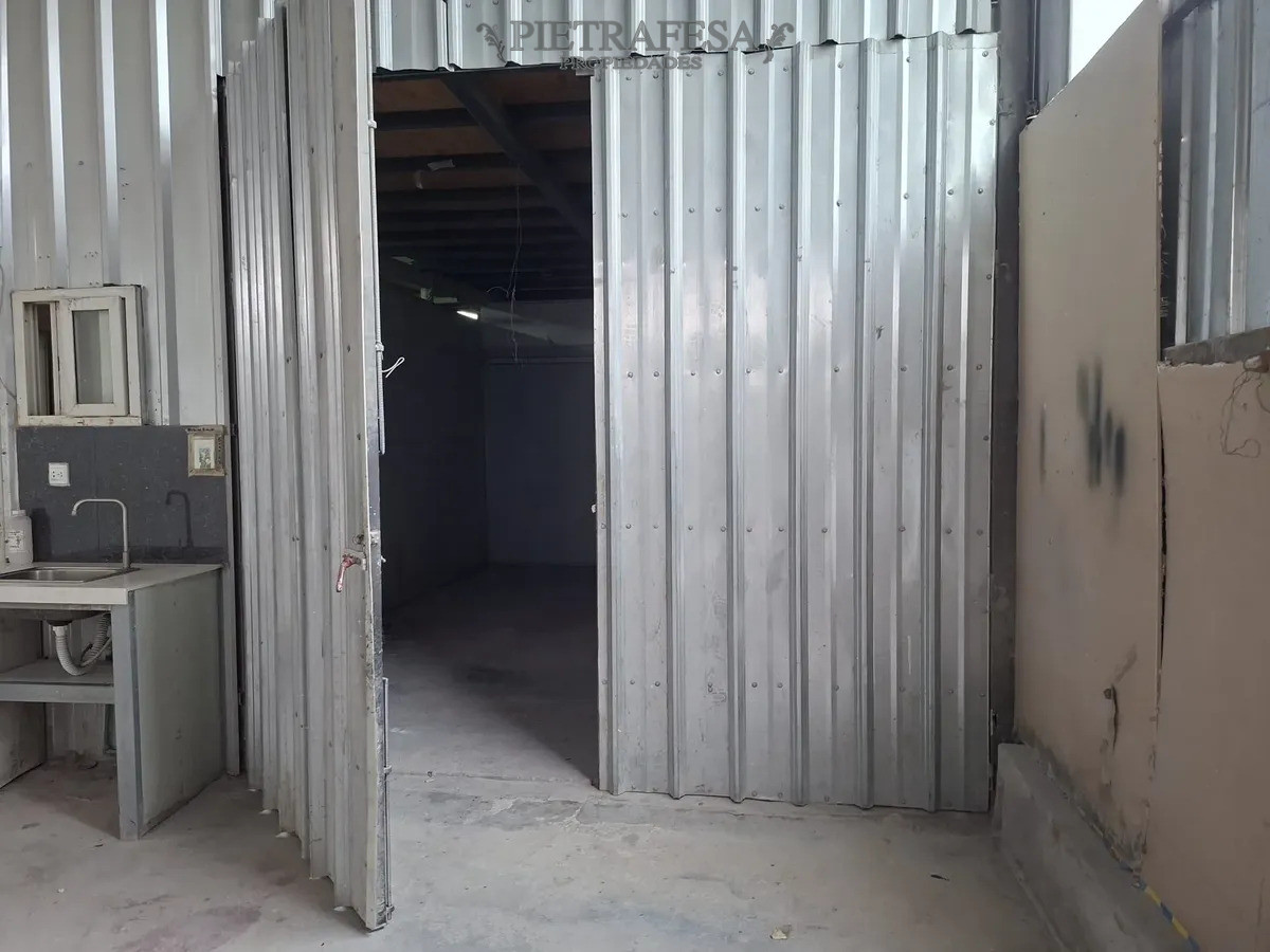 Local Comercial ID.16366 - Local comercial en alquiler, 1 baño. Paso Carrasco.