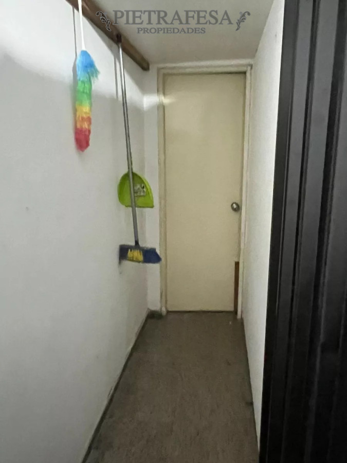 Local Comercial ID.9382 - Venta de llaves de local de indumentaria-Tres Cruces
