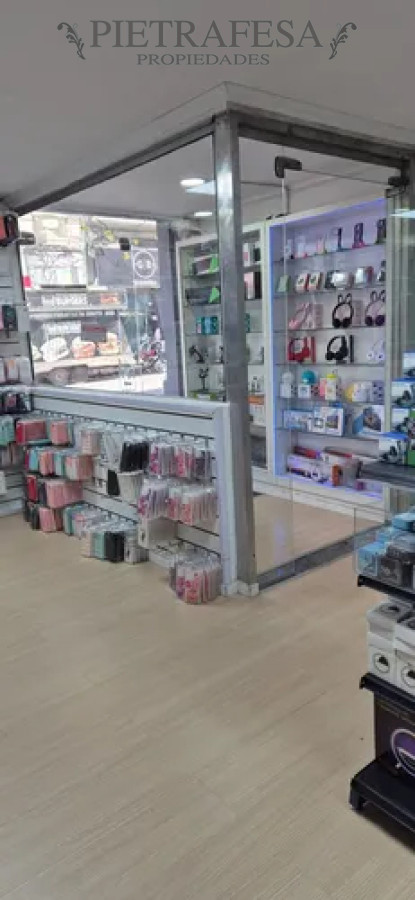 Local Comercial ID.13911 - Local en zona centro, 1 baño, cocina, depósito.