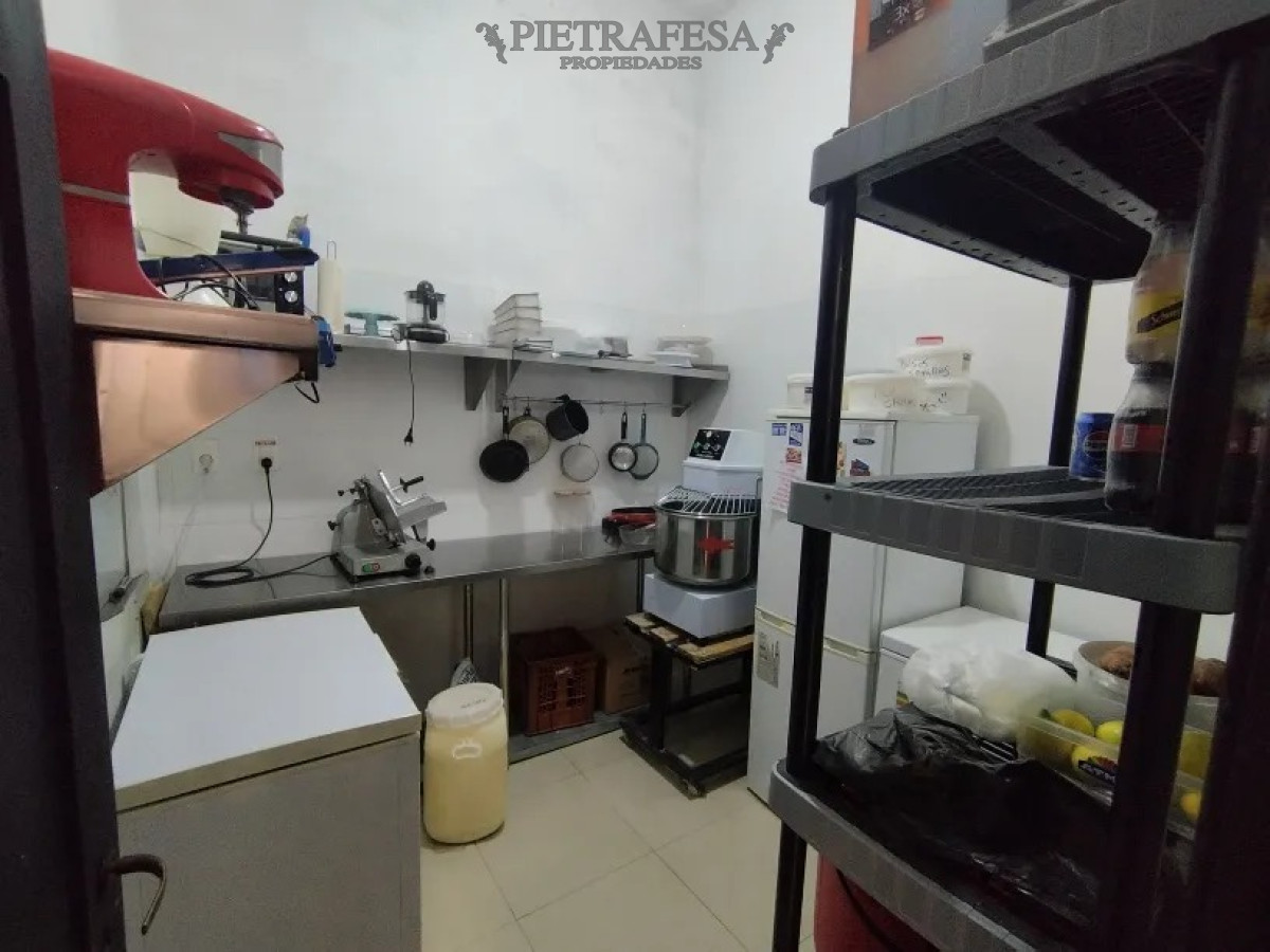 Local Comercial ID.13734 - Llaves de rotisería en venta -Ciudad Vieja