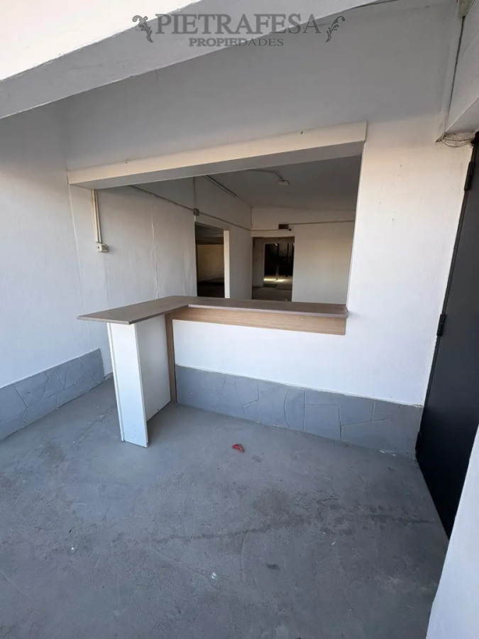 Local Comercial ID.16074 - Local en alquiler, 1 baño, cocina. Lagomar.